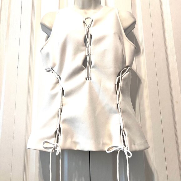 Kendall & Kylie-Lace Up Drawstring-Small-Sleeveless-Cut Outs-Stretch-White-Zip - Picture 3 of 16